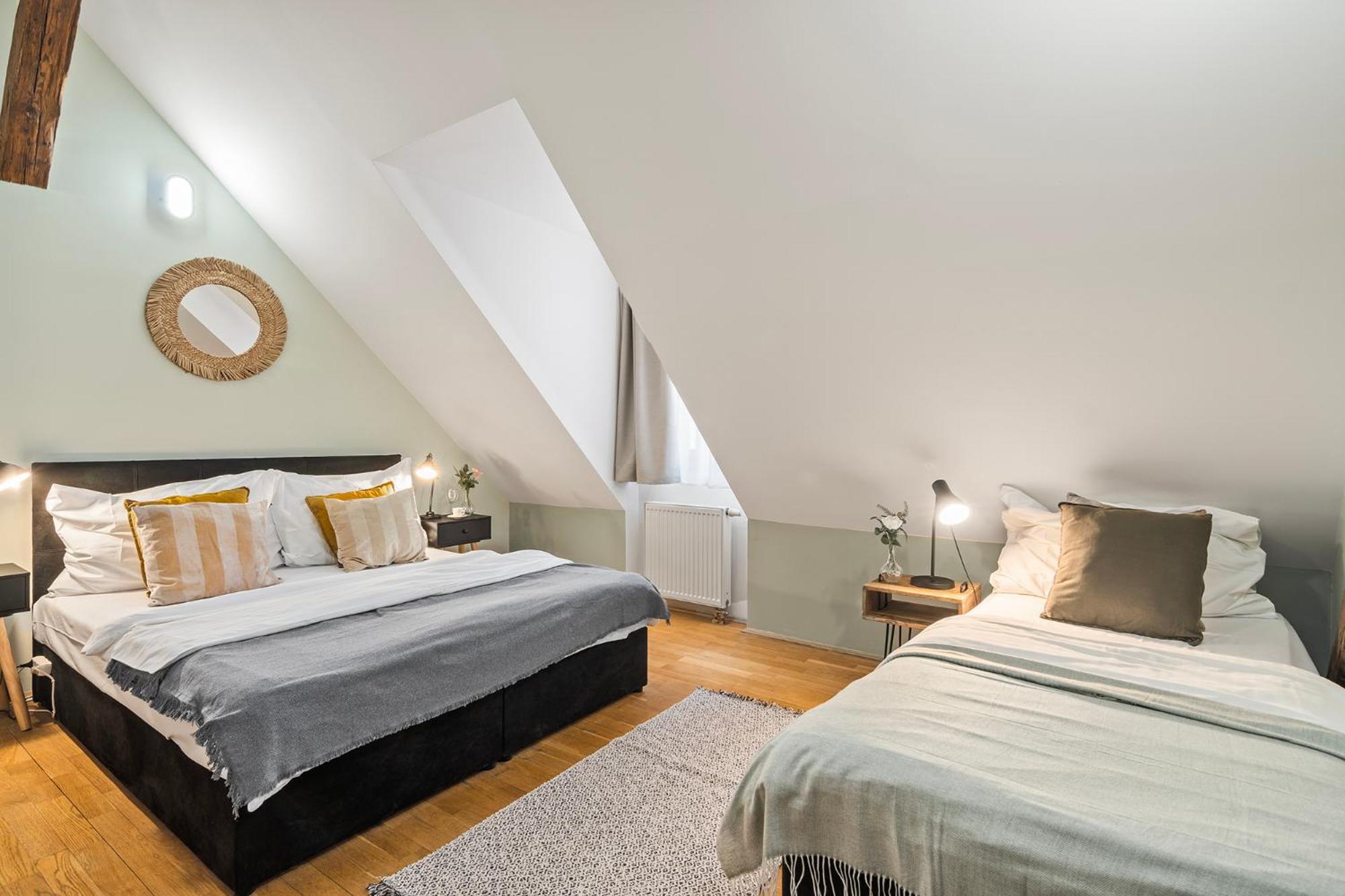 Charles Bridge Historical Apts By Michal&Friends 布拉格 外观 照片